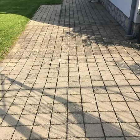 Zsuzsa Vendeghaza * Balatonfured